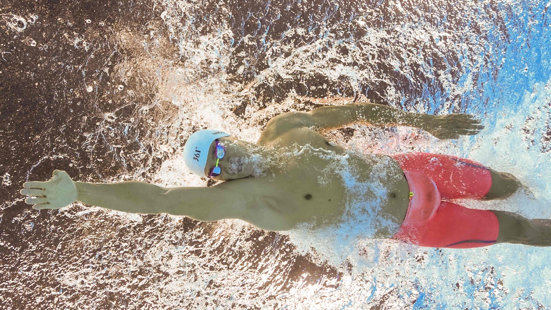 纳达尔关键破发点力挽狂澜 鏖战五盘晋级法网半决赛