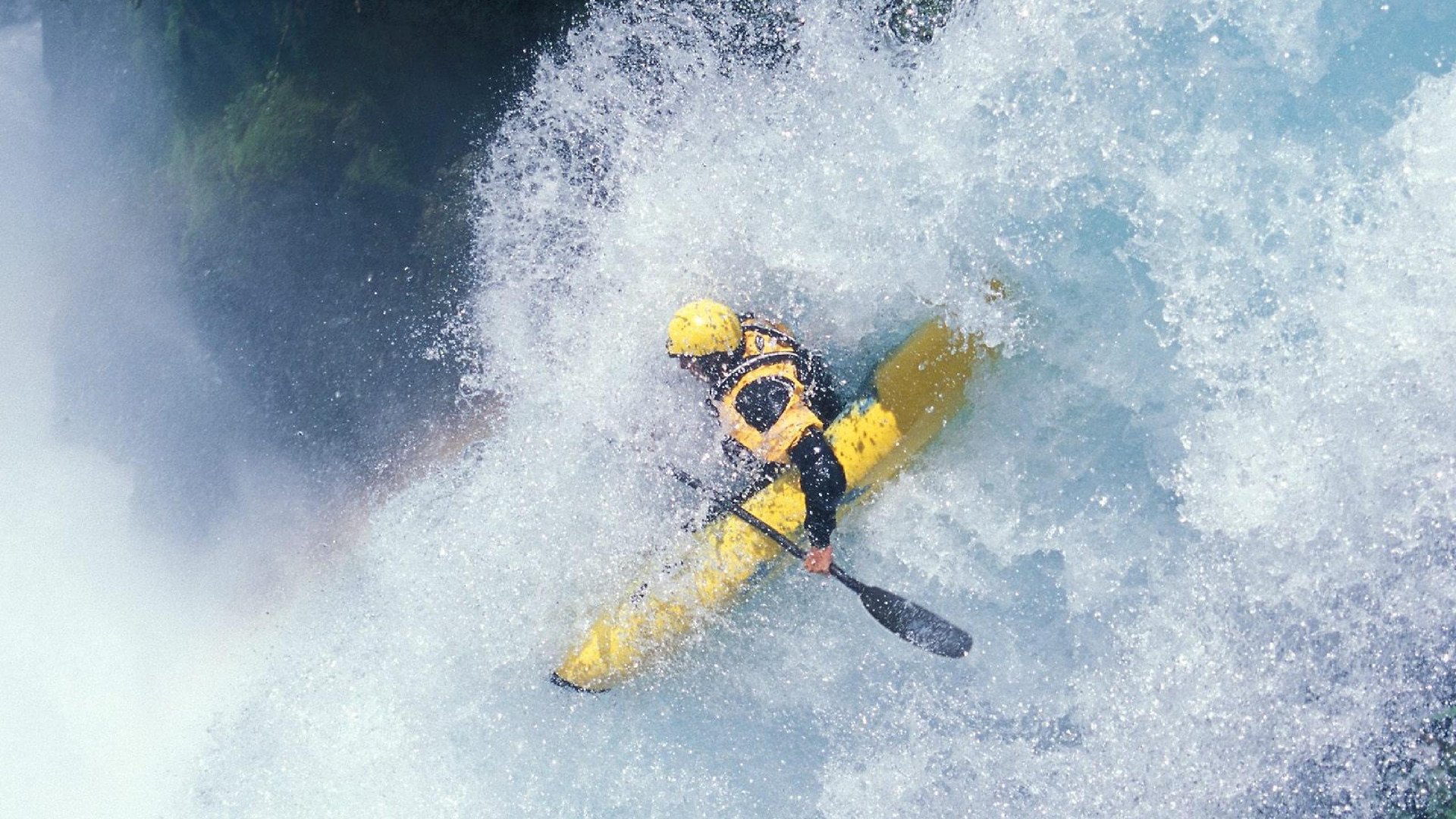 CBA季后赛激战正酣 辽宁队力克广东队挺进总决赛